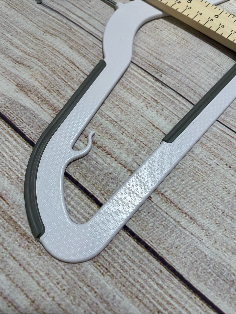 Set of 30 Small Kids Nonslip Clothing Hangers White Organizing Closet Children - Picture 5 of 6